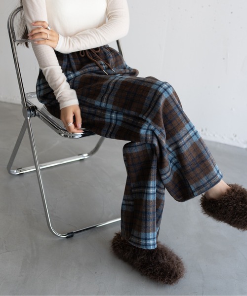 hwyl（ヒュイル）の「起毛チェック柄タックワイドパンツ（その他パンツ・レディース・ホワイト系その他/ブルー系その他・FREE）」の16枚目の写真