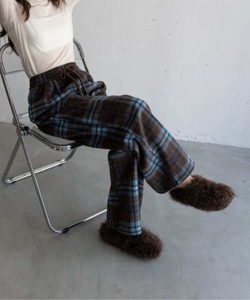 hwyl（ヒュイル）の「起毛チェック柄タックワイドパンツ（その他パンツ・レディース・ホワイト系その他/ブルー系その他・FREE）」の17枚目の写真