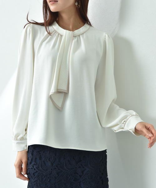 INTERPLANET（インタープラネット）の「【UV・接触冷感】ポーラチーフタイ袖２ＷＡＹブラウス（シャツ/ブラウス・レディース・ベージュ/オフホワイト/ブラック・FREE）」の6枚目の写真