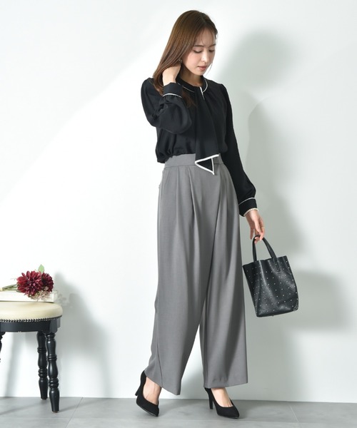 INTERPLANET（インタープラネット）の「【UV・接触冷感】ポーラチーフタイ袖２ＷＡＹブラウス（シャツ/ブラウス・レディース・ベージュ/オフホワイト/ブラック・FREE）」の21枚目の写真