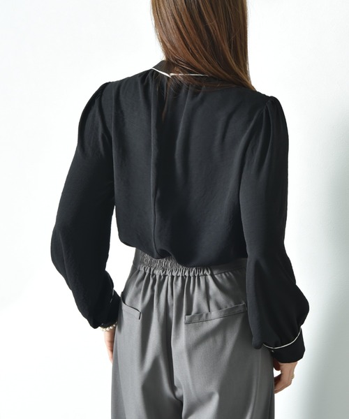 INTERPLANET（インタープラネット）の「【UV・接触冷感】ポーラチーフタイ袖２ＷＡＹブラウス（シャツ/ブラウス・レディース・ベージュ/オフホワイト/ブラック・FREE）」の18枚目の写真