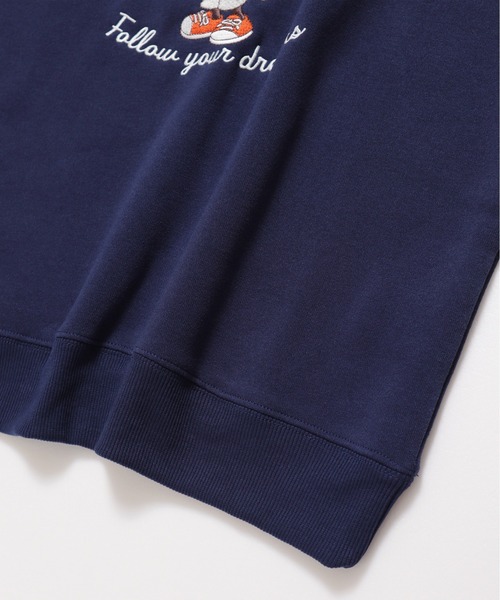 Disney(ディズニー)の「【DISNEY/ディズニー】ミッキーマウス裏起毛総刺繍クルーネックトレーナー(スウェット・レディース・ベージュ/ネイビー/ブラック/ライトピンク・MEDIUM/LARGE)」の17枚目の写真