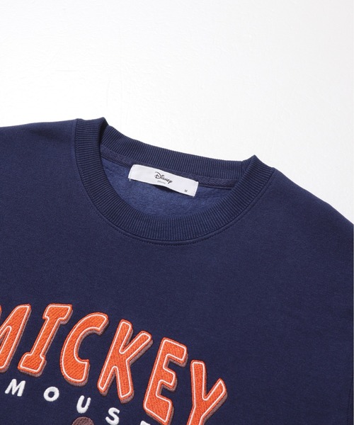 Disney(ディズニー)の「【DISNEY/ディズニー】ミッキーマウス裏起毛総刺繍クルーネックトレーナー(スウェット・レディース・ベージュ/ネイビー/ブラック/ライトピンク・MEDIUM/LARGE)」の14枚目の写真