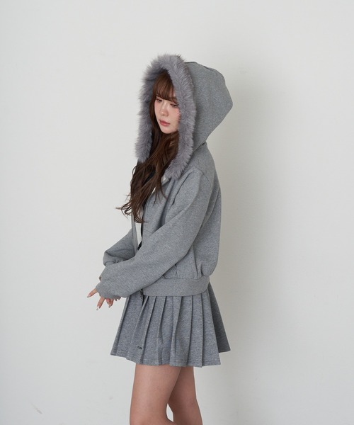 RAY CASSIN(レイカズン)の「ファー付フードパーカー(パーカー・レディース・グレー/チャコールグレー/ブラウン・FREE)」の19枚目の写真