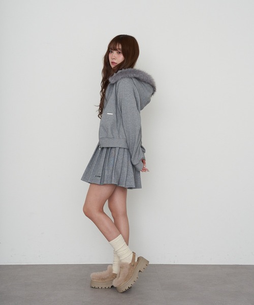 RAY CASSIN(レイカズン)の「ファー付フードパーカー(パーカー・レディース・グレー/チャコールグレー/ブラウン・FREE)」の21枚目の写真