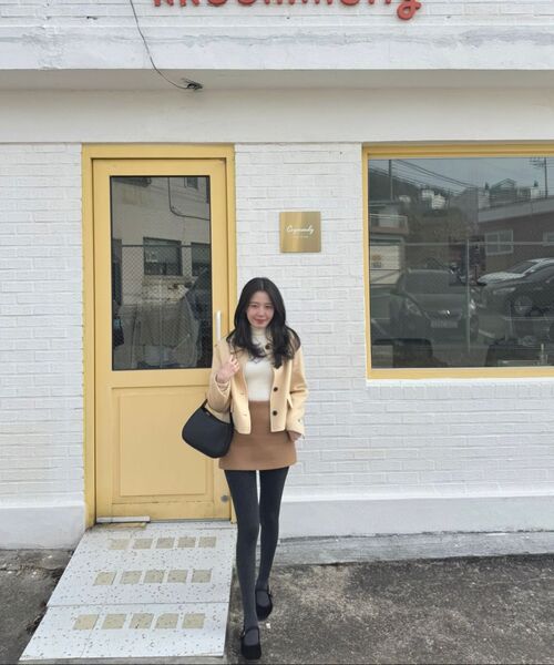 MUSINSA STANDARD WOMAN（ムシンサスタンダードウーマン）の「[ヒートタンダード] ウィメンズ薄起毛スリムタートルネック長袖Tシャツ [クリーム]（Tシャツ/カットソー・レディース・その他・SMALL/MEDIUM/LARGE/X-SMALL）」の6枚目の写真