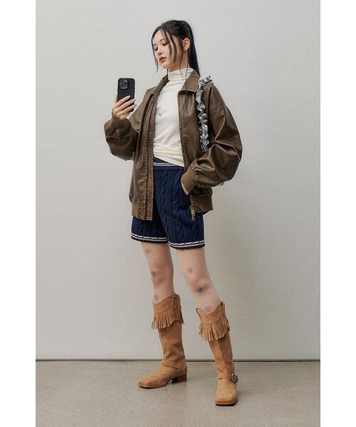MUSINSA STANDARD WOMAN（ムシンサスタンダードウーマン）の「[ヒートタンダード] ウィメンズ薄起毛スリムタートルネック長袖Tシャツ [クリーム]（Tシャツ/カットソー・レディース・その他・SMALL/MEDIUM/LARGE/X-SMALL）」の19枚目の写真