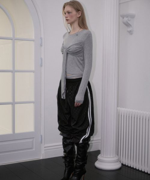 ROSEFRANTZ（ロゼフランツ）の「Tie Ribbon Long Sleeve [Gray]（Tシャツ/カットソー・レディース・アッシュグレー・OS）」の3枚目の写真