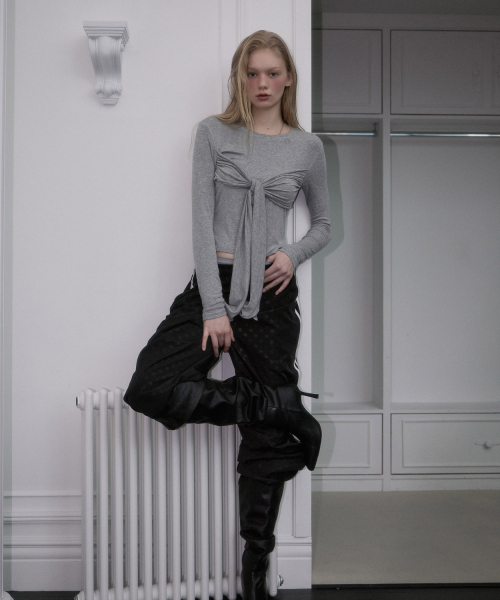 ROSEFRANTZ（ロゼフランツ）の「Tie Ribbon Long Sleeve [Gray]（Tシャツ/カットソー・レディース・アッシュグレー・OS）」の6枚目の写真