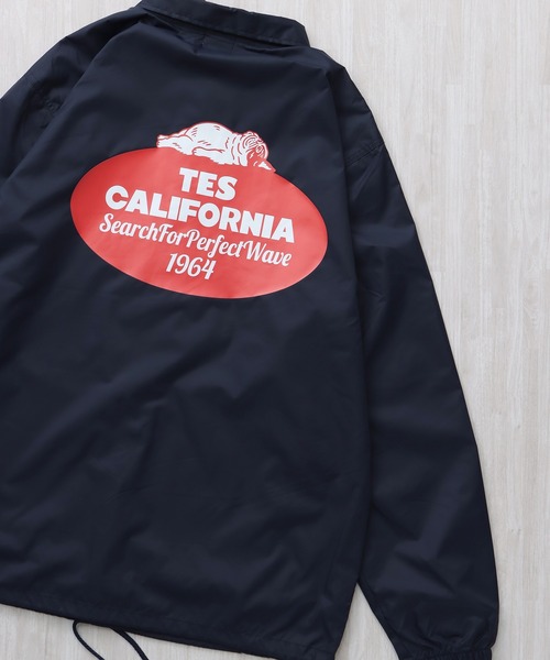 The Endless Summer（エンドレスサマー）の「TES CALIFORNIA CREW COACH JACKET / コーチジャケット（ナイロンジャケット・メンズ・ブラック/チャコール/ネイビー/ブラウン・LARGE/MEDIUM/SMALL/X-LARGE/XX-LARGE）」の5枚目の写真