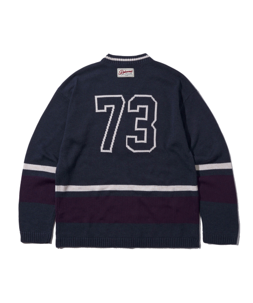 DISCUS ATHLETIC（ディスカス　アスレチック）の「リラックスロゴVネックニットネイビー（ニット/セーター・レディース・その他・LARGE/MEDIUM/X-LARGE）」の2枚目の写真