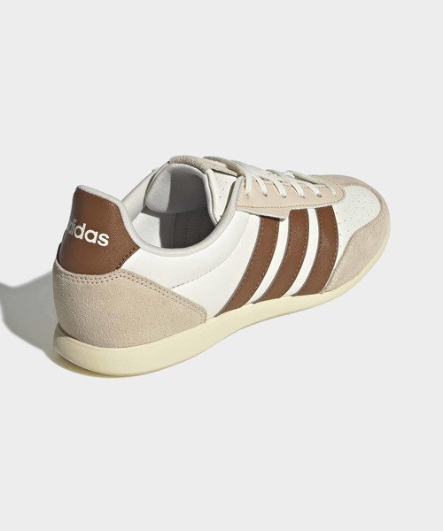 adidas(アディダス)の「バレダ ロー / BARREDA LO / アディダス adidas(スニーカー・レディース・ホワイト・27.0cm/26.5cm/26.0cm/25.5cm/25.0cm/24.5cm/24.0cm/23.5cm/23.0cm/22.5cm/22.0cm)」の10枚目の写真