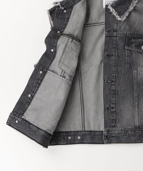 MM6 Maison Margiela(エムエムシックス メゾン マルジェラ)の「MM6 Maison Margiela(エムエムシックス メゾン マルジェラ)Kids & Junior デニムベストジャケット(ベスト・キッズ・ブラック・16Y/14Y/12Y)」の8枚目の写真
