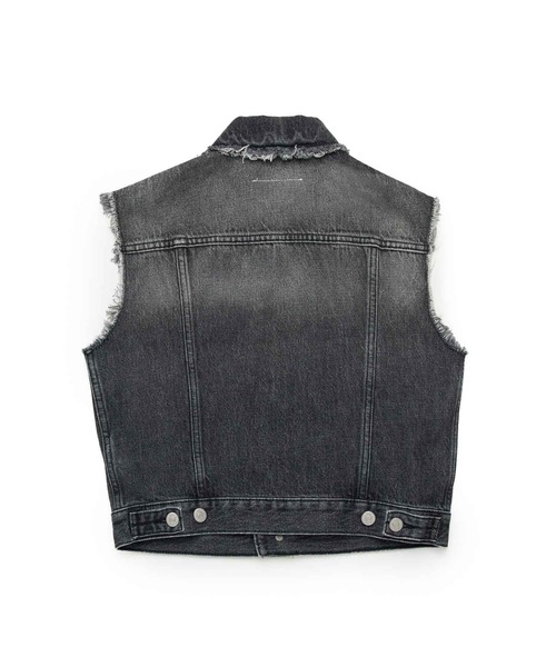 MM6 Maison Margiela(エムエムシックス メゾン マルジェラ)の「MM6 Maison Margiela(エムエムシックス メゾン マルジェラ)Kids & Junior デニムベストジャケット(ベスト・キッズ・ブラック・16Y/14Y/12Y)」の4枚目の写真