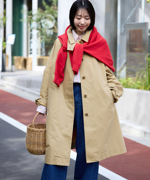 SLOBE IENA（スローブイエナ）の「《ネイビーのみWEB限定》ドルマンスリーブコート（ステンカラーコート・レディース・ベージュ/ネイビー・36/38）」の4枚目の写真