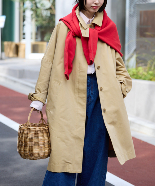 SLOBE IENA（スローブイエナ）の「《ネイビーのみWEB限定》ドルマンスリーブコート（ステンカラーコート・レディース・ベージュ/ネイビー・36/38）」の5枚目の写真