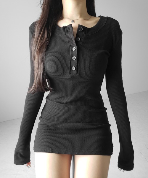 me+em select(ミームセレクト)の「【 2color 】裏起毛ヘンリーネックタイトミニワンピース / urakimo henley neck tight mini onepiece(ワンピース・レディース・ブラック/グレー・FREE)」の8枚目の写真