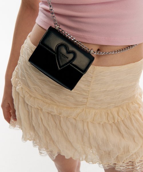 CHRISTINE PROJECT(クリスティンプロジェクト)の「TWIST HEART MICRO BAG(BLACK PEPPER)(メッセンジャーバッグ・レディース・その他・FREE)」の1枚目の写真