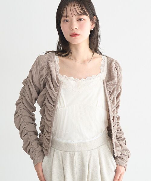 earth music&ecology（アースミュージックアンドエコロジー）の「フロントホックシャーリングトップス（シャツ/ブラウス・レディース・アイボリー/ブラック/モカ・FREE）」の3枚目の写真