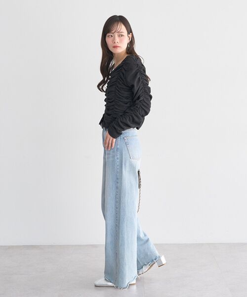 earth music&ecology（アースミュージックアンドエコロジー）の「フロントホックシャーリングトップス（シャツ/ブラウス・レディース・アイボリー/ブラック/モカ・FREE）」の11枚目の写真