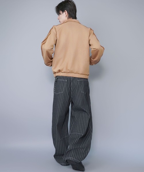 SPINNS（スピンズ）の「【しっかり厚手】短丈フェイクスエードブルゾン/裏地付き・春まで対応/ユニセックス（ブルゾン・メンズ・グレー系その他/ブラウン系その他/ホワイト系その他/ベージュ系その他・ONESIZE）」の6枚目の写真