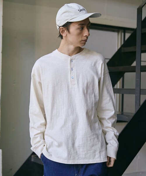 SMITH'S(スミス)の「SMITH'S(スミス)別注ヘンリーネックTシャツ(Tシャツ/カットソー・メンズ・ブラック/オフホワイト・S/M/L/XL)」の5枚目の写真