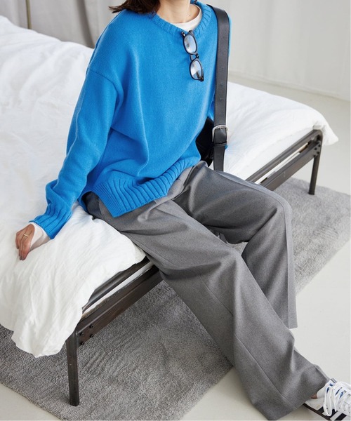 SLOBE IENA(スローブイエナ)の「《WEB限定/追加2》バルキーコットンプルオーバー(ニット/セーター・レディース・ホワイト/サックスブルー/カーキ/ブルー・FREE)」の4枚目の写真