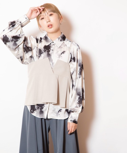 OSMOSIS（オズモーシス）の「タックビスチェ（その他トップス・レディース・ブラック/グレイッシュベージュ/ライトベージュ・ONE SIZE）」の17枚目の写真