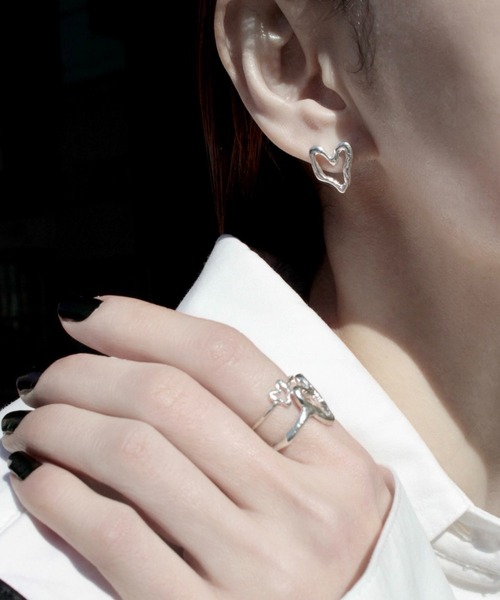 norme(ノーム)の「【SILVER925】ノーム オープン ハート ピアス / norme open heart pierce(ピアス(両耳用)・レディース・シルバー・FREE)」の13枚目の写真