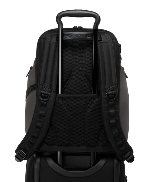 TUMI(トゥミ)の「ALPHA BRAVO 「サーチ」バックパック(A4/PC15インチまで対応)(バックパック/リュック・メンズ・ブラック系その他・FREE)」の2枚目の写真