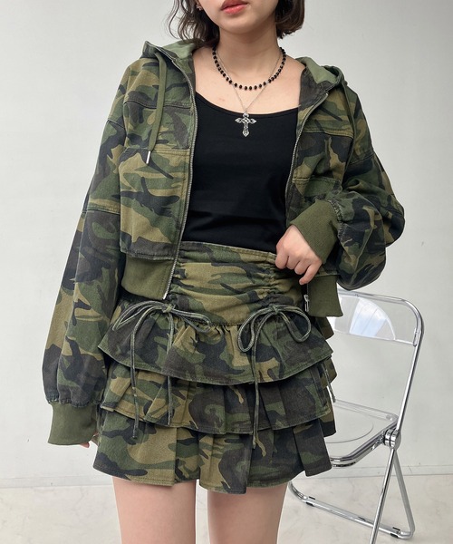 AS KNOW AS plus（アズノゥアズプラス）の「◯フード付き クロップド丈ジャケット  セットアップ対応（その他アウター・レディース・ブラック系その他/カモフラージュ/ケミカルウォッシュ・FREE）」の22枚目の写真