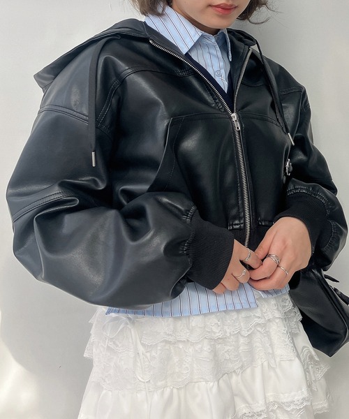 AS KNOW AS plus（アズノゥアズプラス）の「◯フード付き クロップド丈ジャケット  セットアップ対応（その他アウター・レディース・ブラック系その他/カモフラージュ/ケミカルウォッシュ・FREE）」の6枚目の写真