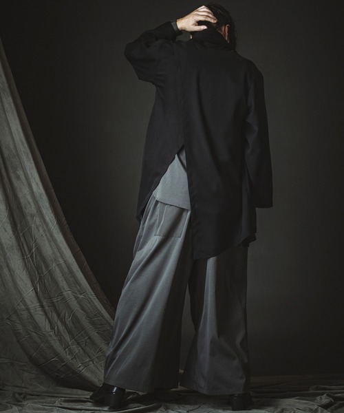 NO ID.(ノーアイディ)の「【NO ID.】Random Tuck Wide Pants / ランダム タック ワイド パンツ(その他パンツ・メンズ・ブラック/グレー・1/2)」の15枚目の写真