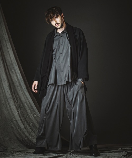 NO ID.(ノーアイディ)の「【NO ID.】Random Tuck Wide Pants / ランダム タック ワイド パンツ(その他パンツ・メンズ・ブラック/グレー・1/2)」の16枚目の写真