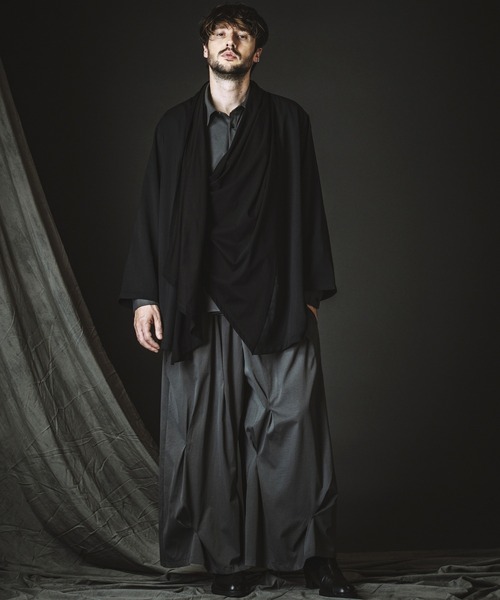 NO ID.(ノーアイディ)の「【NO ID.】Random Tuck Wide Pants / ランダム タック ワイド パンツ(その他パンツ・メンズ・ブラック/グレー・1/2)」の19枚目の写真