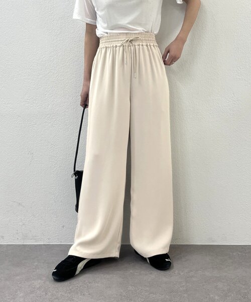 Omekashi(オメカシ)の「イージーパンツ(その他パンツ・レディース・オフホワイト/ブラック/チャコールグレー・38/36/PS)」の4枚目の写真