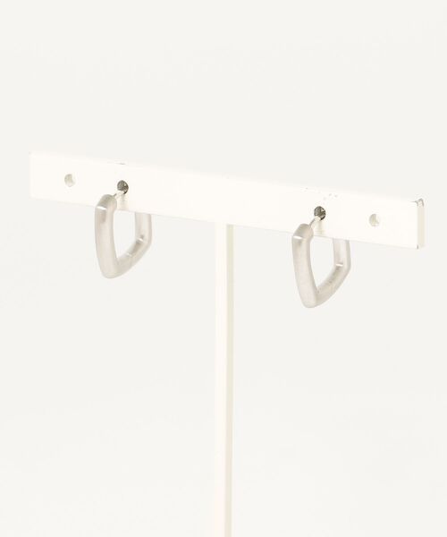 TOM WOOD（トムウッド）の「TOM WOOD Frame Hoops Satin Small トムウッド フレーム フープ サテン   ピアス（ピアス（両耳用）・レディース・シルバー・FREE）」の6枚目の写真