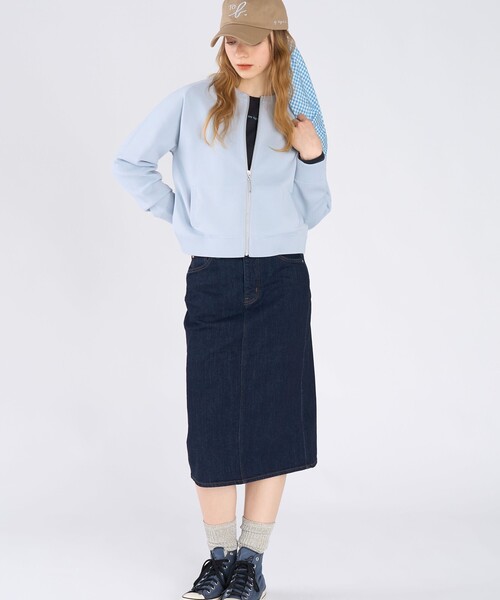 To b. by agnes b.（トゥービーバイアニエスベー）の「カラー ロゴ 刺繍 長袖 Tシャツ（Tシャツ/カットソー・レディース・ブラック系その他・38/40）」の7枚目の写真