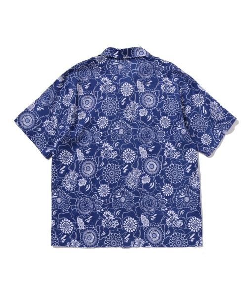 A BATHING APE(アベイシングエイプ)の「JAPANESE INDIGO ART CAMO OPEN COLLAR SS SHIRT(シャツ/ブラウス・メンズ・インディゴブルー・XX-LARGE/X-LARGE/SMALL/MEDIUM/LARGE)」の2枚目の写真