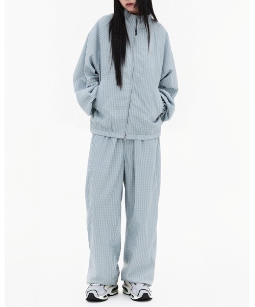 F.ILLUMINATE（フィルミネイト）の「【UNISEX】Filluminate／チェックトラックジャケット（ブルゾン・レディース・チャコール/グレー・SMALL/MEDIUM）」の4枚目の写真