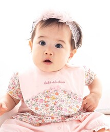 fillot de bebe reduction（フィヨデュベベルダクティオン）の「【お揃い】リバティプリント花柄スカラップスタイ（スタイ/よだれかけ）」