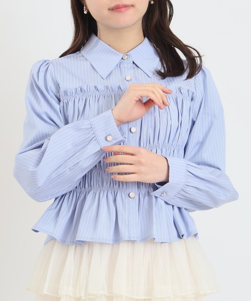 ASTORIA ODIER（アストリアオディール）の「シャーリングクロップドシャツ（シャツ/ブラウス・レディース・アイボリー/サックスブルー・MEDIUM）」の8枚目の写真