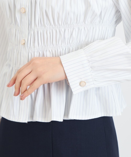 ASTORIA ODIER（アストリアオディール）の「シャーリングクロップドシャツ（シャツ/ブラウス・レディース・アイボリー/サックスブルー・MEDIUM）」の16枚目の写真