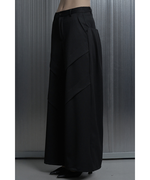ETRE AU SOMMET（エトレオソメ）の「3pintuck Back Split Line Wide Slacks Pants (Black)（スカート・レディース・その他・FREE）」の2枚目の写真