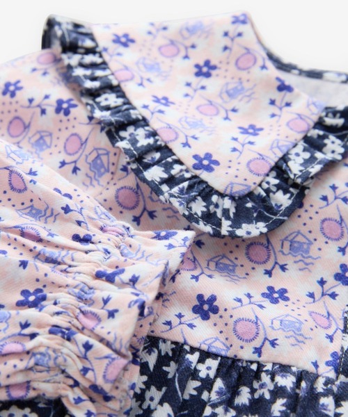 Cath Kidston(キャスキッドソン)の「キッズ ロングスリーブ ワンピース Multi Navy Ditsy(ワンピース・キッズ・ネイビー・100/110/120)」の8枚目の写真