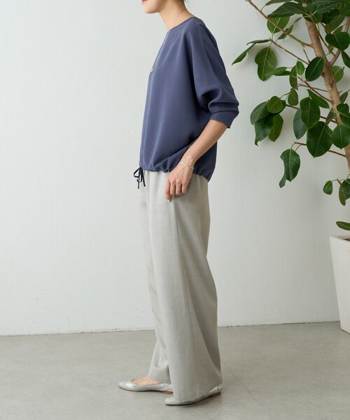 BEARDSLEY(ビアズリー)の「ストレッチジョーゼットプルオーバー(シャツ/ブラウス・レディース・アイボリー/ブルー・FREE)」の3枚目の写真