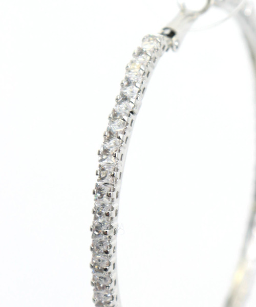 ANAP(アナップ)の「60mmストーン フープピアス(ピアス(両耳用)・レディース・シルバー/ゴールド・F)」の13枚目の写真
