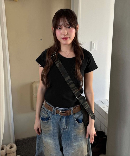 sedacle（セダクル）の「ベーシックフライスTシャツ（Tシャツ/カットソー・レディース・オートミール/ホワイト/ブラック・SMALL/MEDIUM/LARGE）」の19枚目の写真