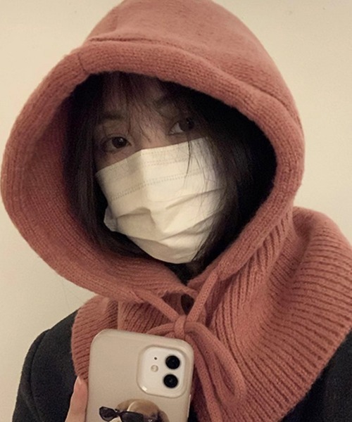 Miniministore（ミニミニストア）の「フード付きニットマフラー韓国風バラクラバ（ニットキャップ/ビーニー・レディース・グレー/ブラック/アイボリー/ワインレッド/テラコッタ/ダークベージュ・FREE）」の4枚目の写真