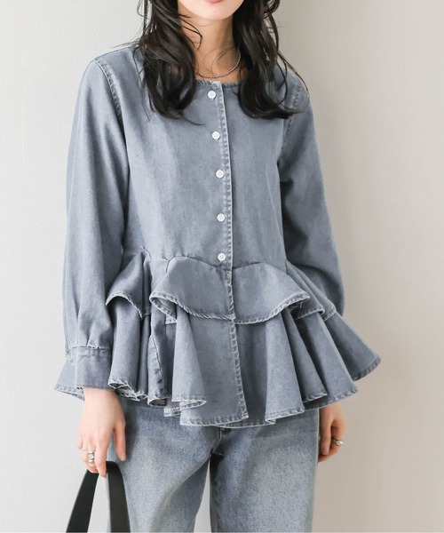 CURA CLOSET(キュラ クローゼット)の「【loverara.loverara コラボ】【セットアップ対応】裾ダブルフリルデニムカーディガン/体型カバー(カーディガン/ボレロ・レディース・ブルー/ライトブルー/ブラック系・フリー)」の17枚目の写真
